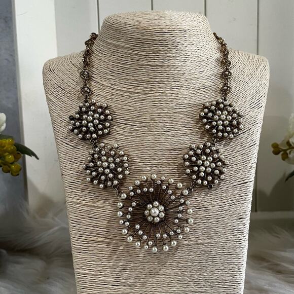 NEW Saks Fifth Avenue Pearl Spiral Sunburst Filigree Art Deco Statement Necklace - Picture 6 of 16